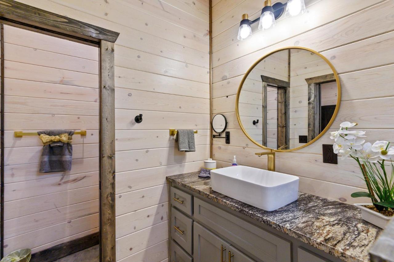 Unwind In Style! *New* Sip And Stay Hideaway Брокен-Боу Екстер'єр фото